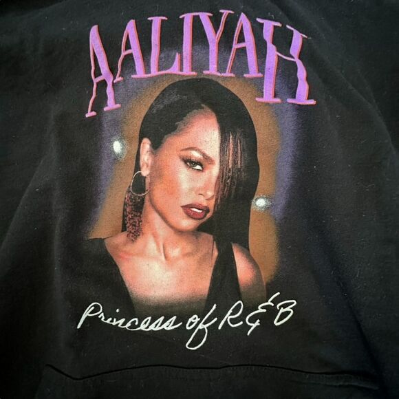 Aaliyah ~ Black Hoodie Sweatshirt ~ size Large - Picture 4 of 7
